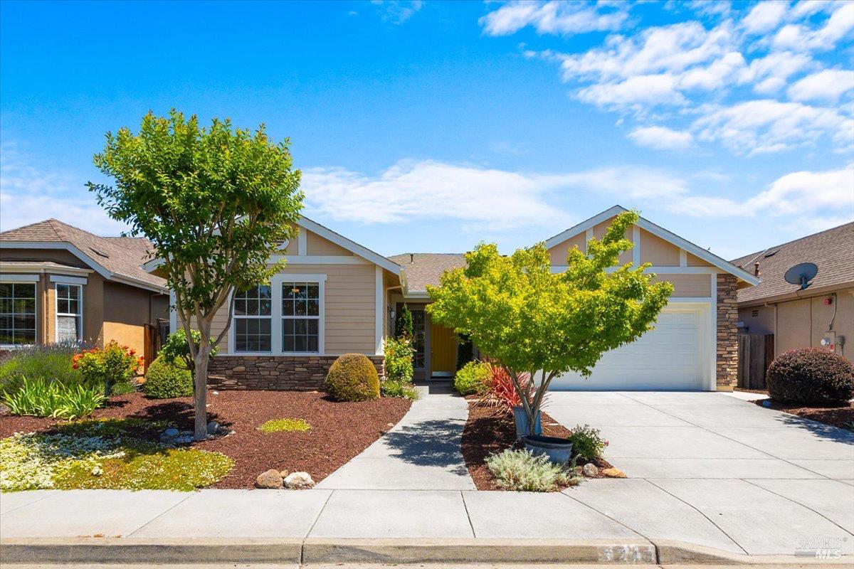 9240 Oak Trail Circle Santa Rosa CA 95409