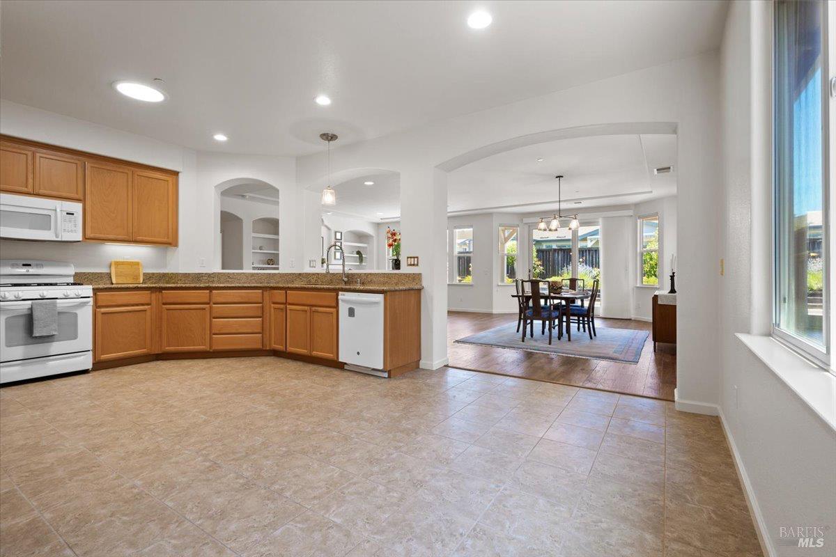 9240 Oak Trail Circle Santa Rosa CA 95409