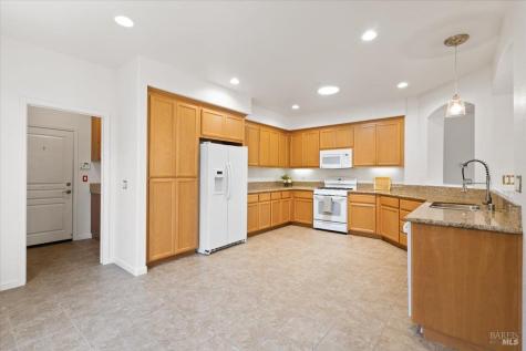 9240 Oak Trail Circle Santa Rosa CA 95409