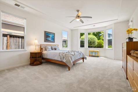 9240 Oak Trail Circle Santa Rosa CA 95409