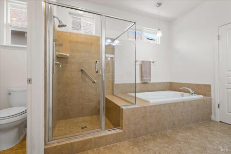 9240 Oak Trail Circle Santa Rosa CA 95409
