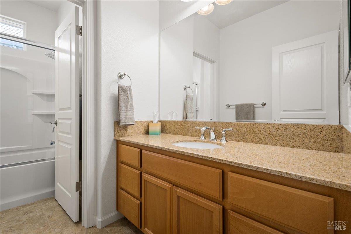 9240 Oak Trail Circle Santa Rosa CA 95409