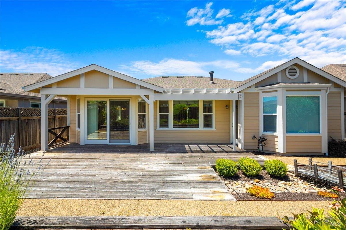 9240 Oak Trail Circle Santa Rosa CA 95409