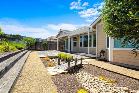 9240 Oak Trail Circle Santa Rosa CA 95409