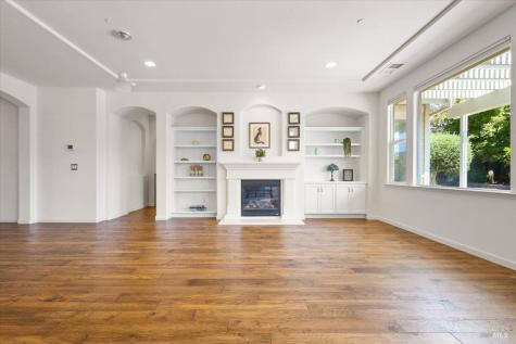 9240 Oak Trail Circle Santa Rosa CA 95409