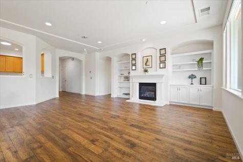 9240 Oak Trail Circle Santa Rosa CA 95409