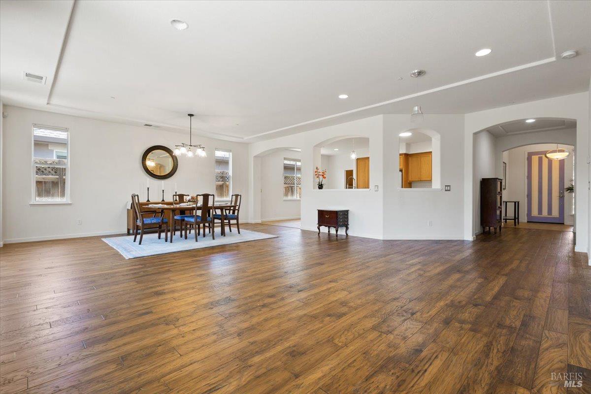 9240 Oak Trail Circle Santa Rosa CA 95409