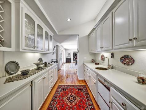 6410 Bennett Valley Road Santa Rosa CA 95404