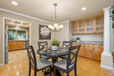 6440 Meadow Creek Lane Santa Rosa CA 95409