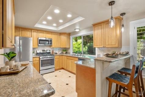 6440 Meadow Creek Lane Santa Rosa CA 95409