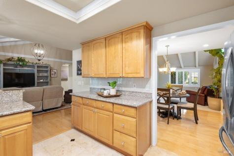 6440 Meadow Creek Lane Santa Rosa CA 95409