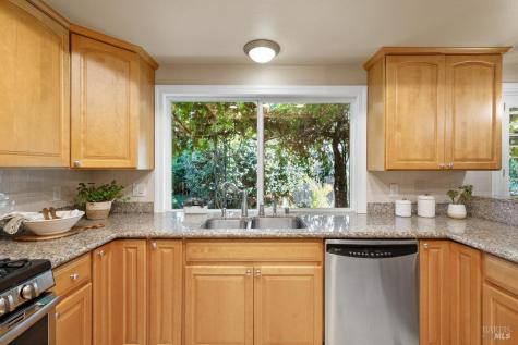 6440 Meadow Creek Lane Santa Rosa CA 95409
