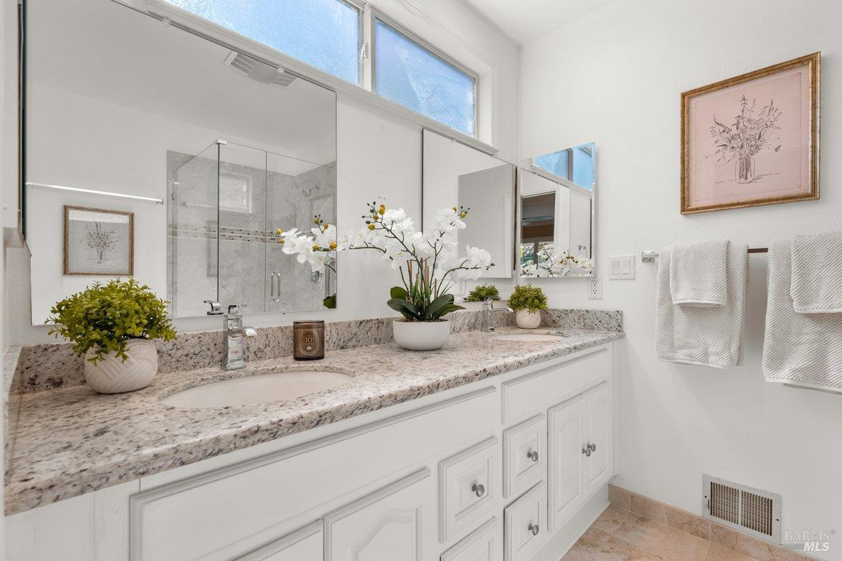 6440 Meadow Creek Lane Santa Rosa CA 95409
