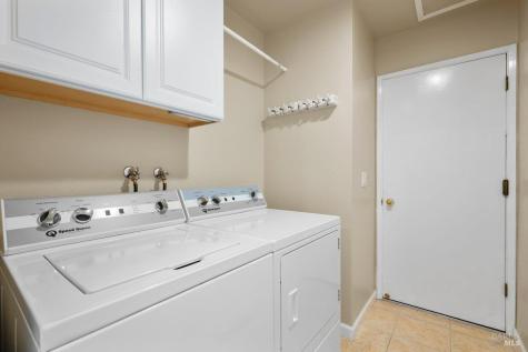 6440 Meadow Creek Lane Santa Rosa CA 95409