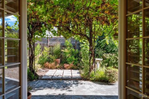 6440 Meadow Creek Lane Santa Rosa CA 95409