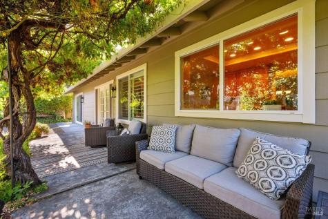 6440 Meadow Creek Lane Santa Rosa CA 95409