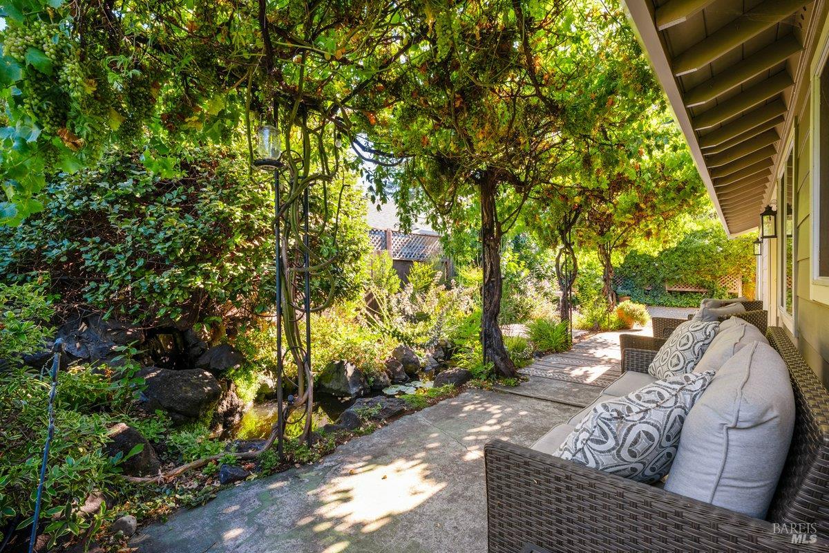 6440 Meadow Creek Lane Santa Rosa CA 95409