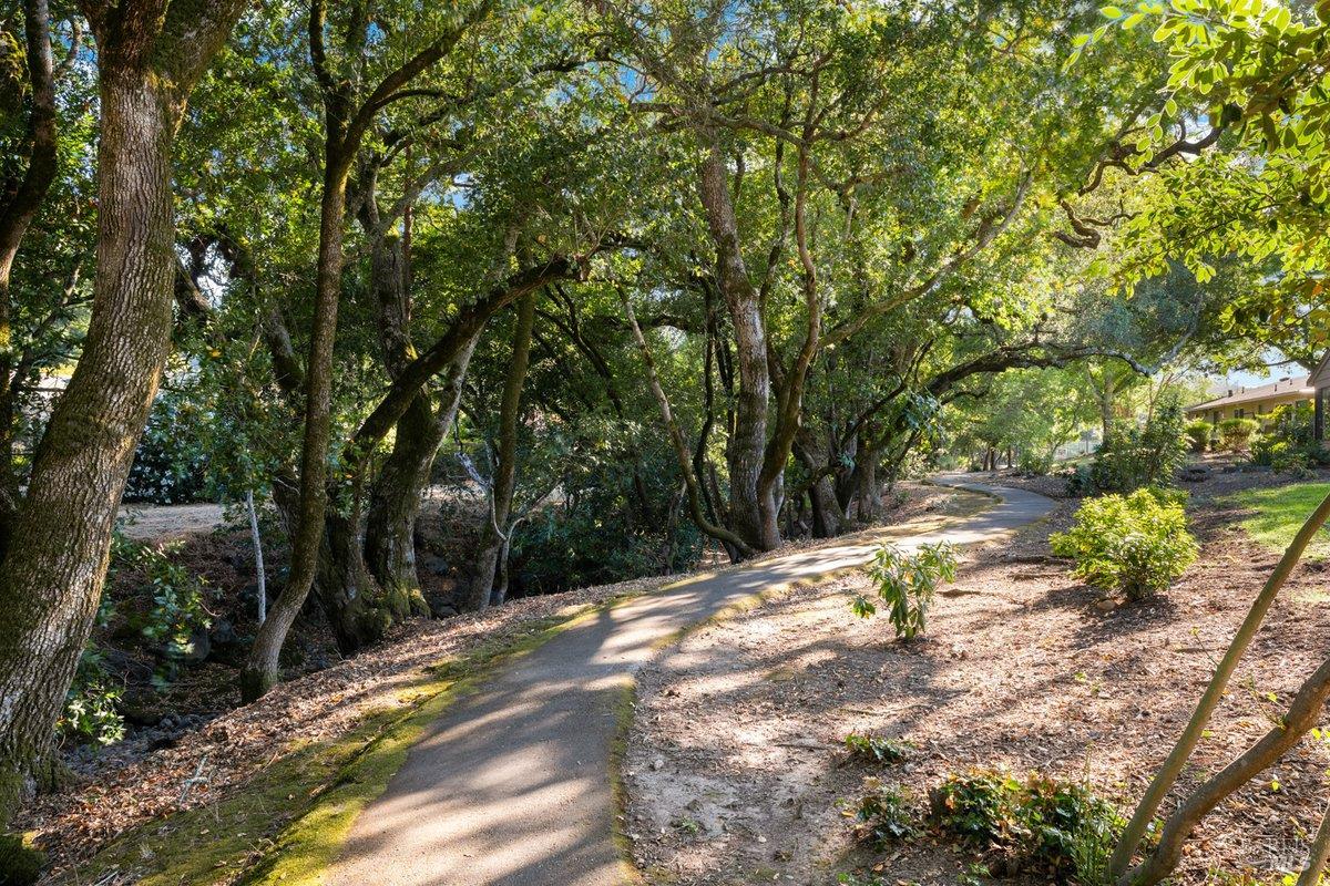 6440 Meadow Creek Lane Santa Rosa CA 95409