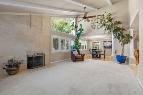 6440 Meadow Creek Lane Santa Rosa CA 95409