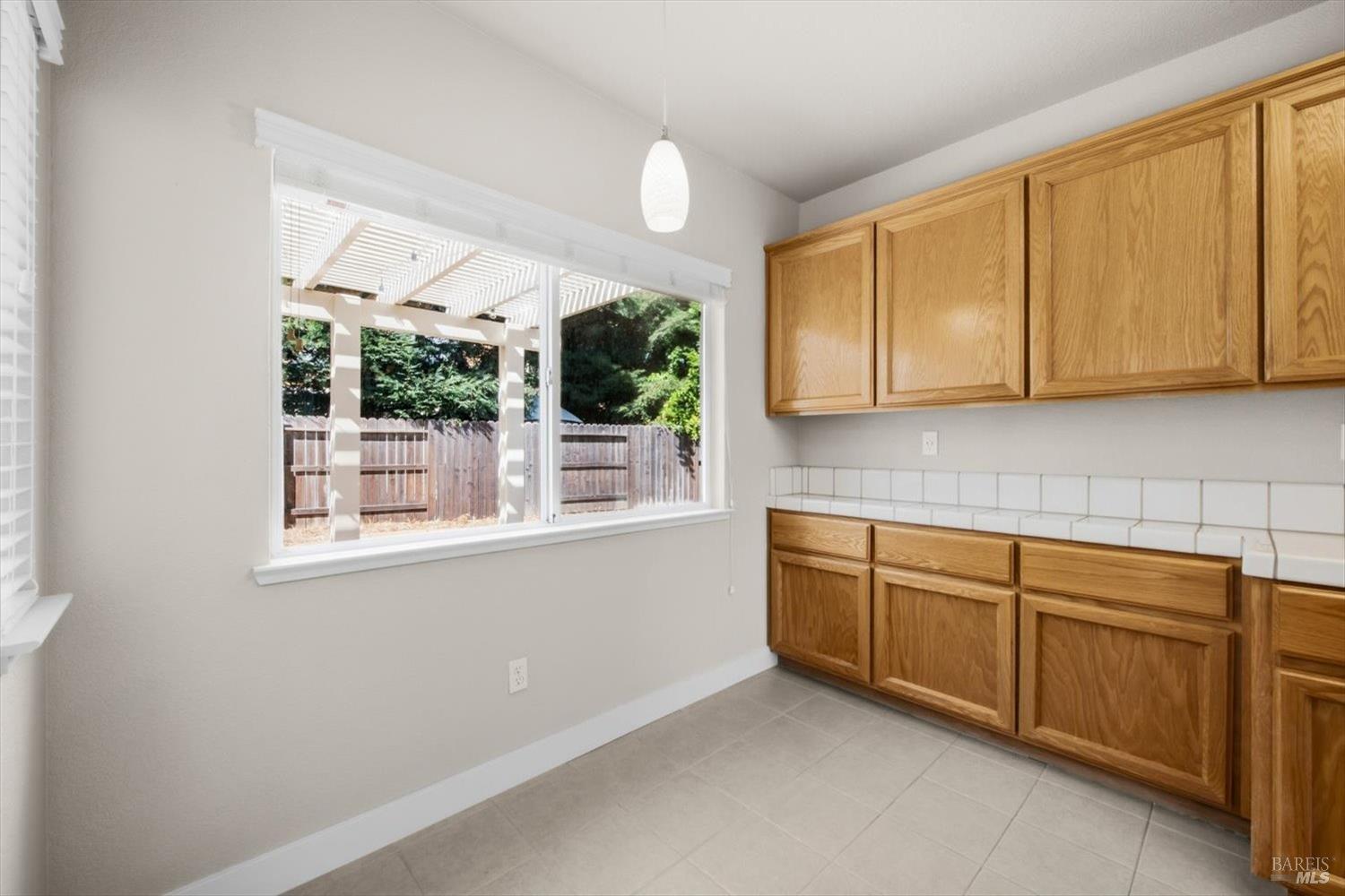 337 Sun Valley Way Vacaville CA 95688