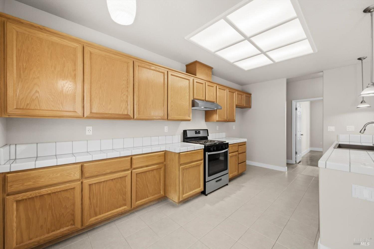 337 Sun Valley Way Vacaville CA 95688