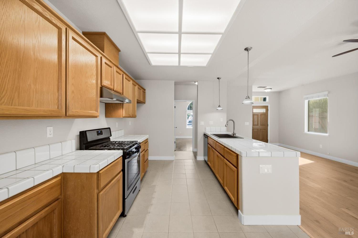 337 Sun Valley Way Vacaville CA 95688
