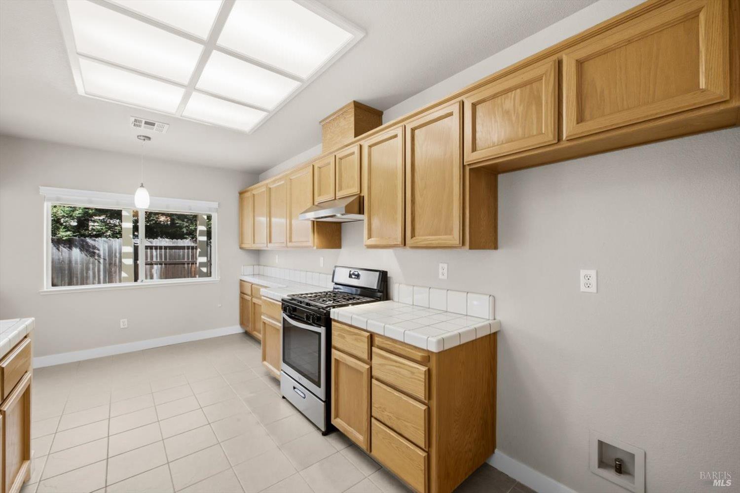 337 Sun Valley Way Vacaville CA 95688