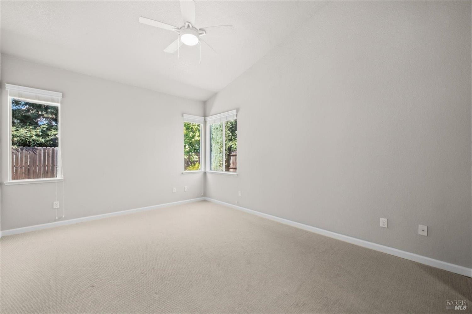 337 Sun Valley Way Vacaville CA 95688