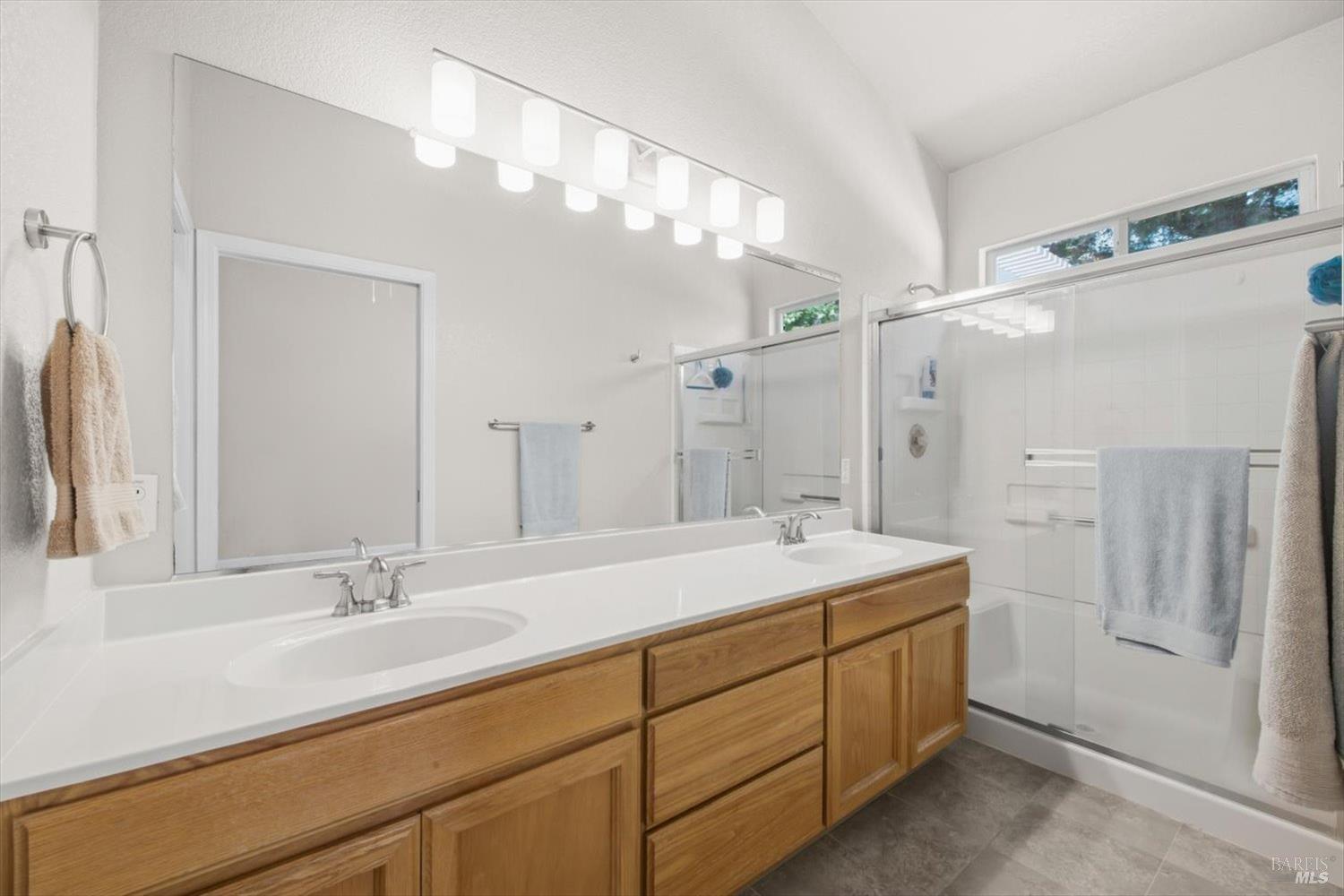337 Sun Valley Way Vacaville CA 95688