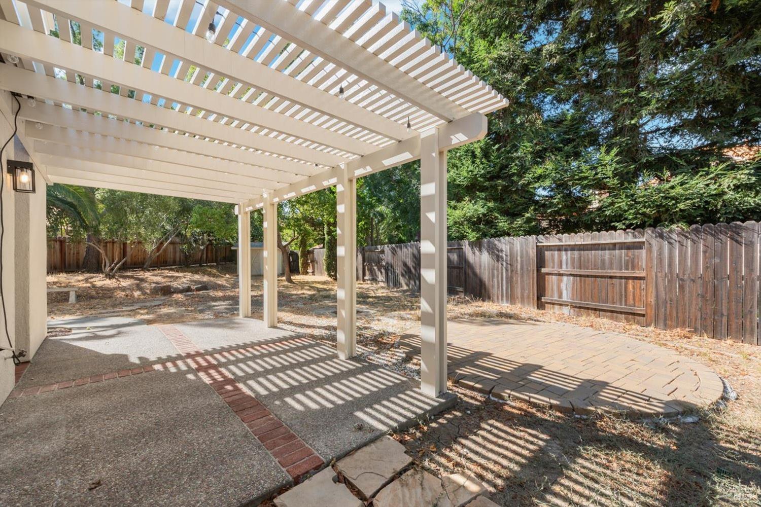 337 Sun Valley Way Vacaville CA 95688
