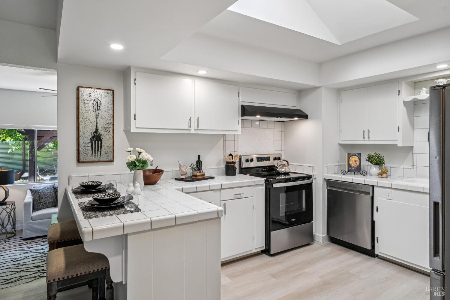 2295 Francisco Avenue Santa Rosa CA 95403
