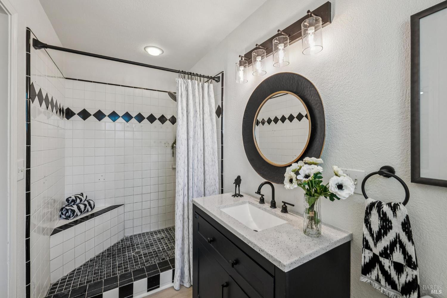 2295 Francisco Avenue Santa Rosa CA 95403