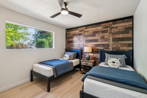 2295 Francisco Avenue Santa Rosa CA 95403