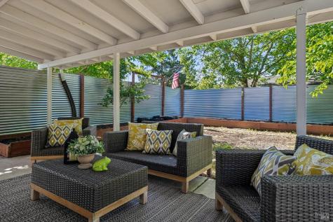 2295 Francisco Avenue Santa Rosa CA 95403