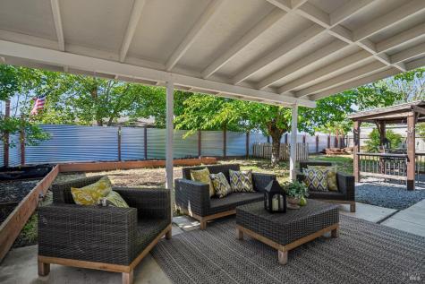 2295 Francisco Avenue Santa Rosa CA 95403
