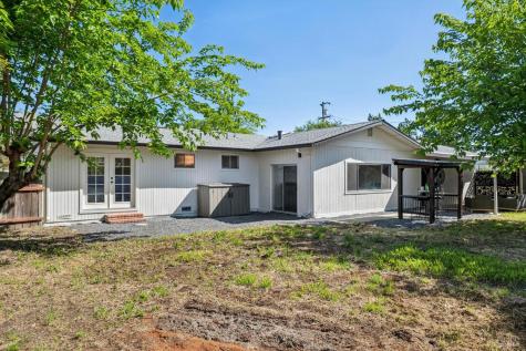 2295 Francisco Avenue Santa Rosa CA 95403