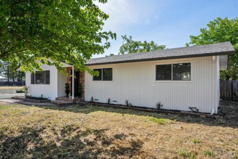 2295 Francisco Avenue Santa Rosa CA 95403