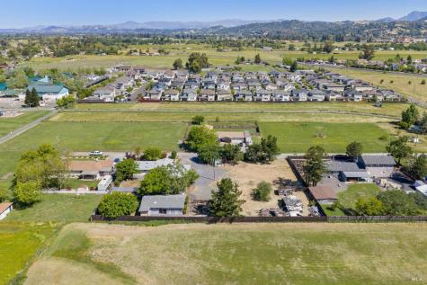 2295 Francisco Avenue Santa Rosa CA 95403