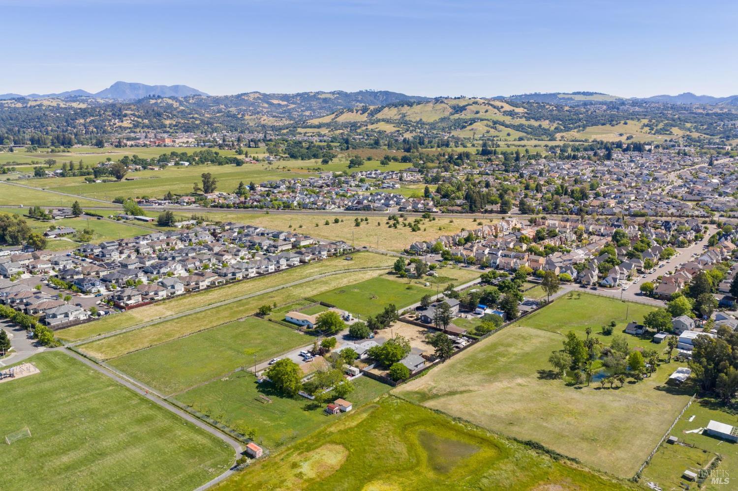 2295 Francisco Avenue Santa Rosa CA 95403
