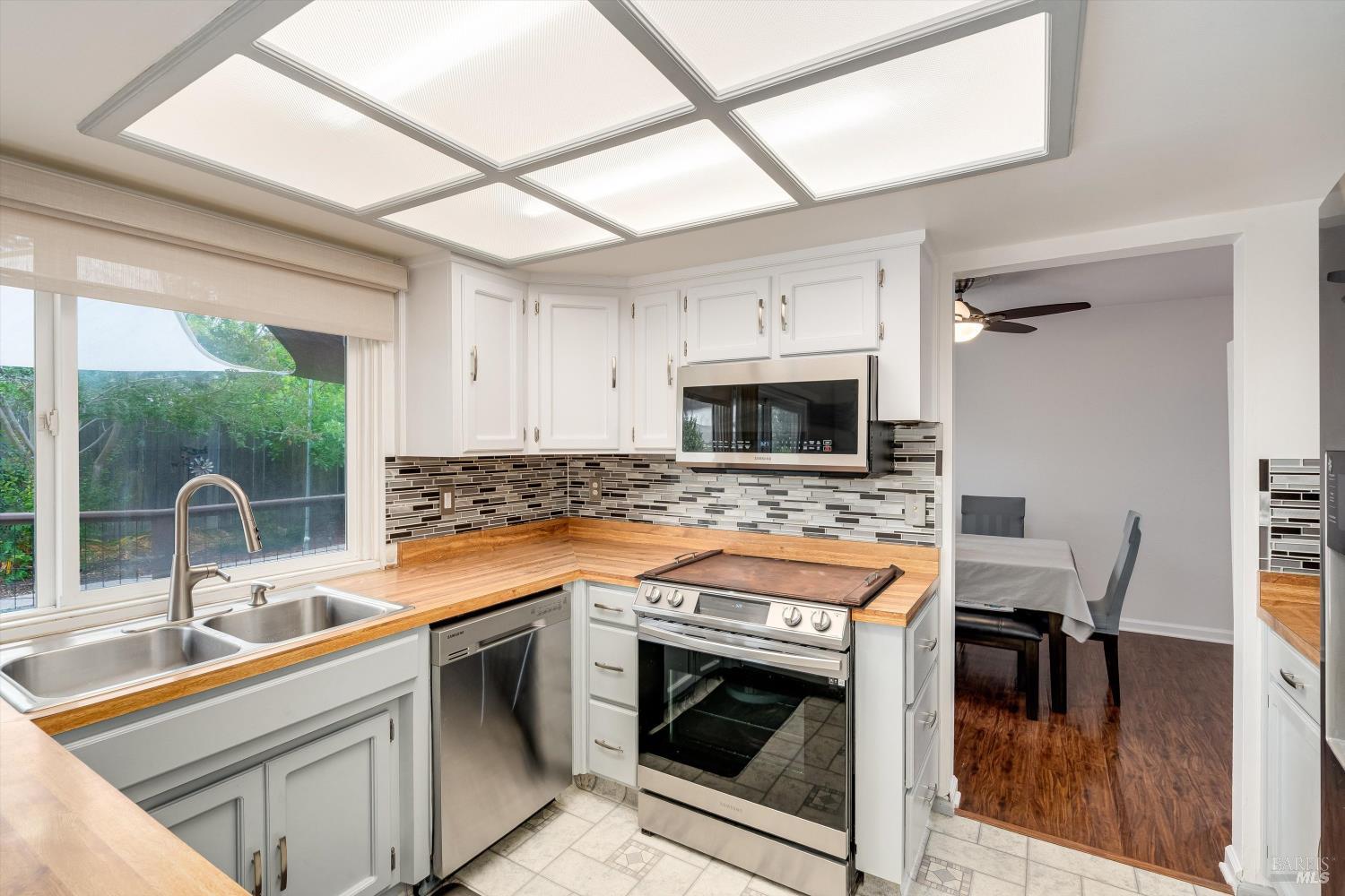 2076 Harrison Street Petaluma CA 94954
