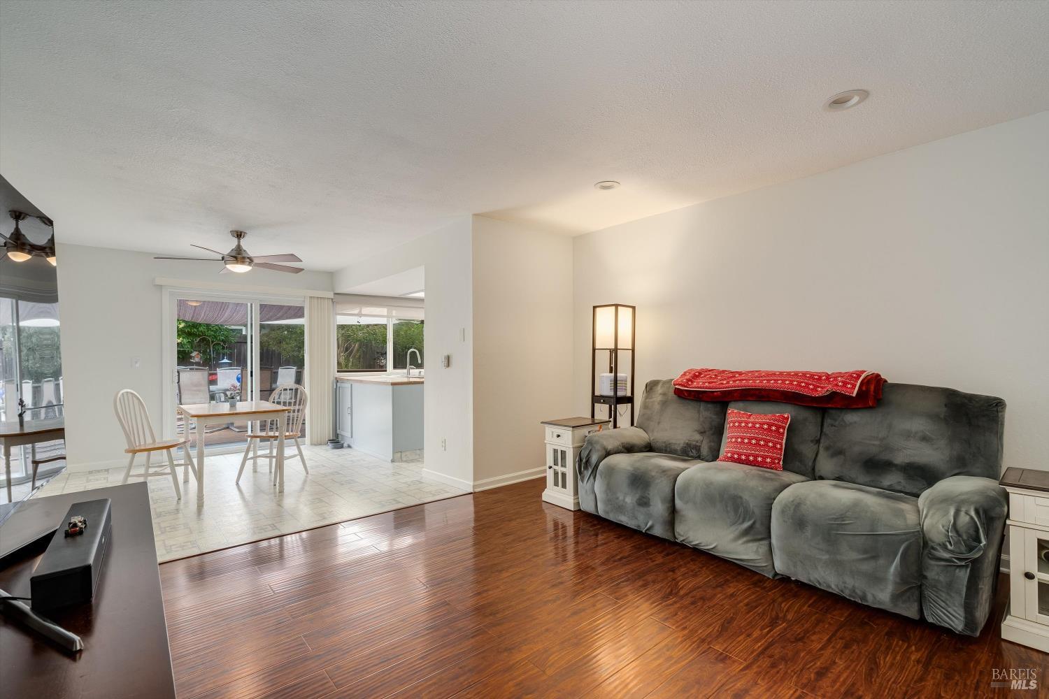 2076 Harrison Street Petaluma CA 94954