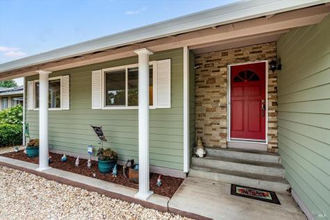 2076 Harrison Street Petaluma CA 94954