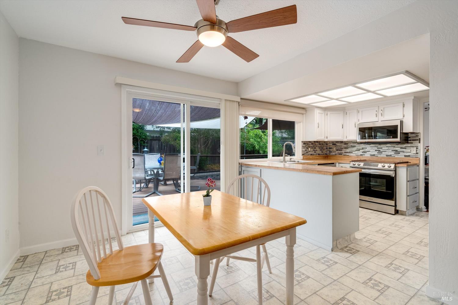 2076 Harrison Street Petaluma CA 94954