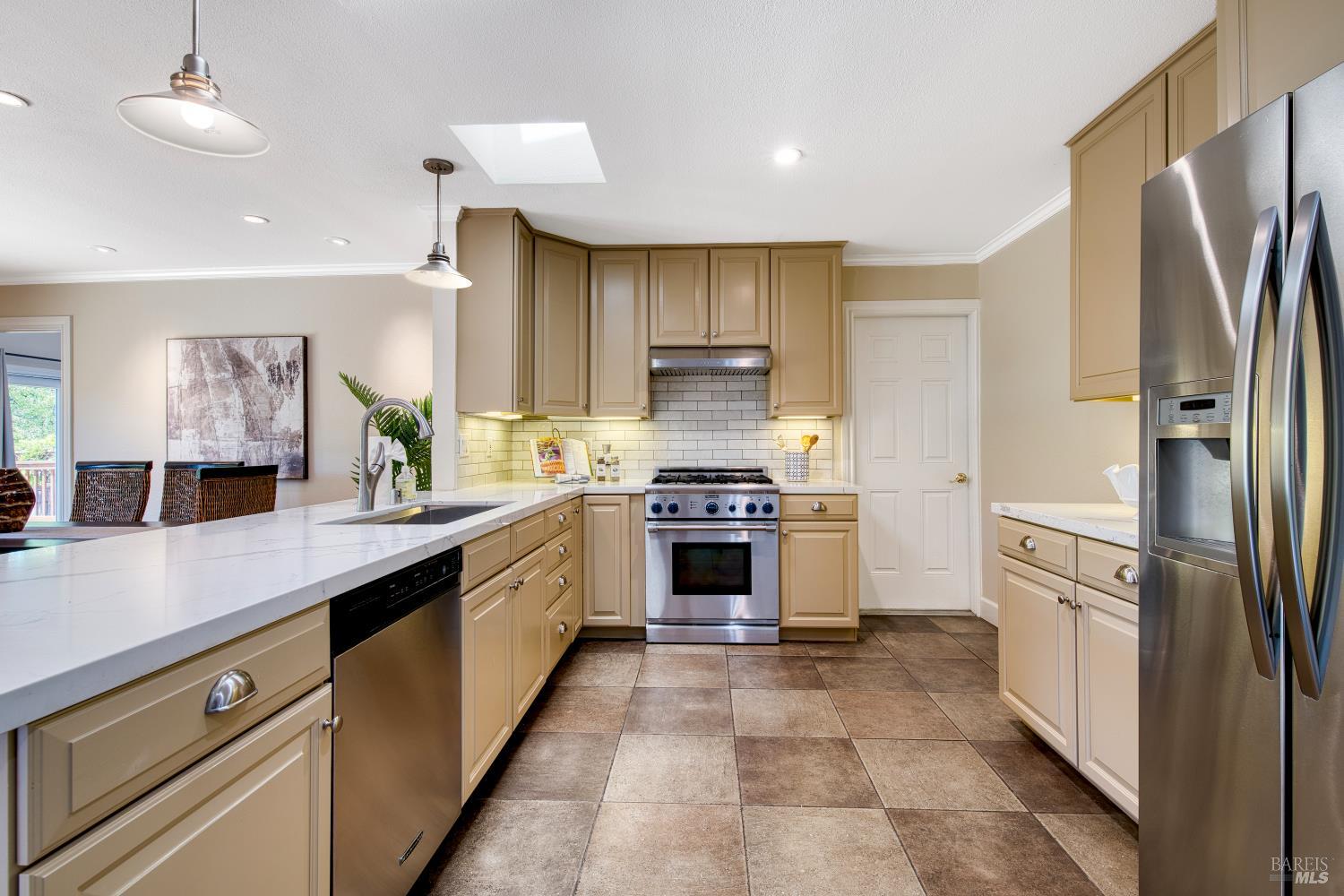 649 Peach Street Novato CA 94945