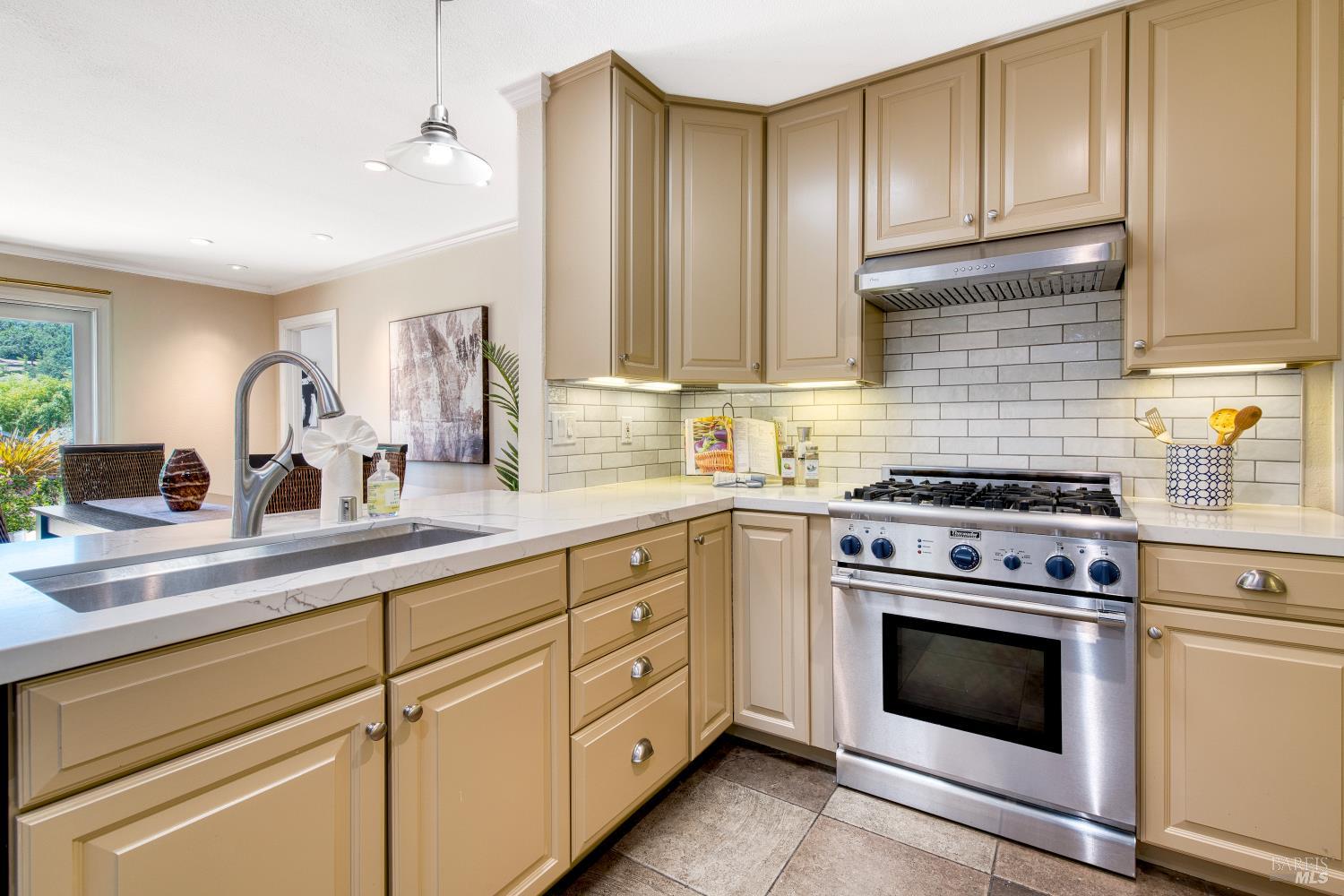 649 Peach Street Novato CA 94945