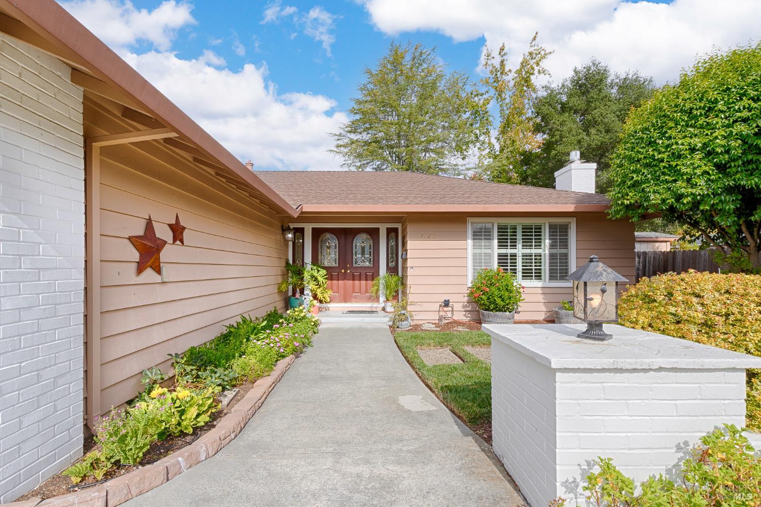 7125 Fairfield Drive Santa Rosa CA 95409
