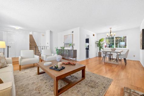 901 Catalpa Way Petaluma CA 94954