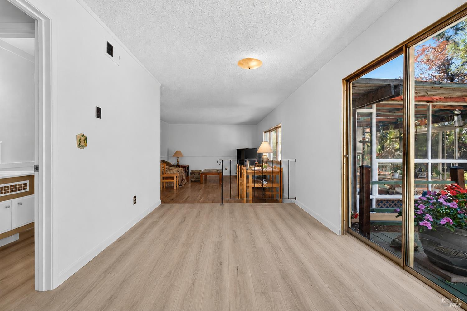 901 Catalpa Way Petaluma CA 94954