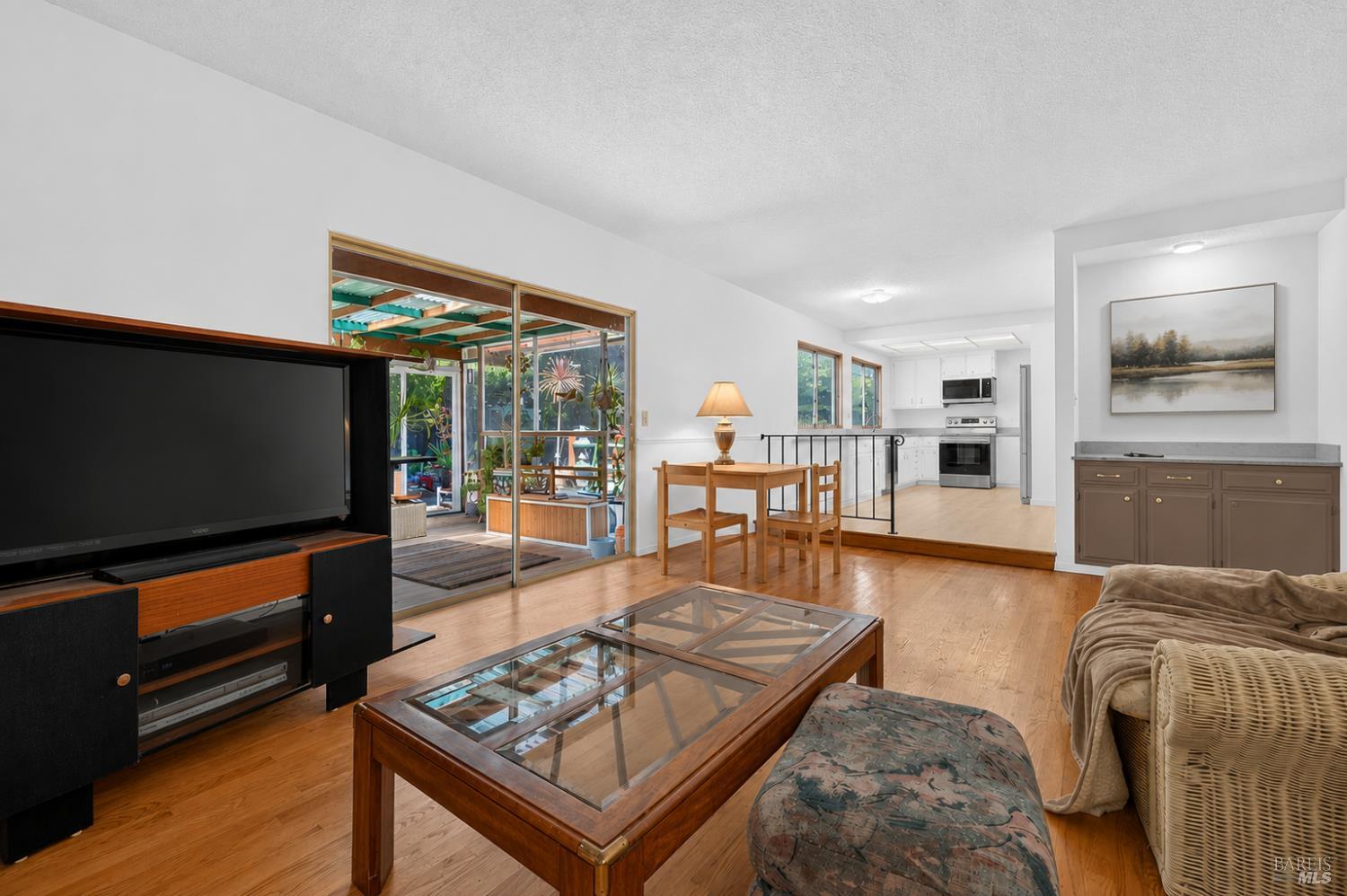 901 Catalpa Way Petaluma CA 94954