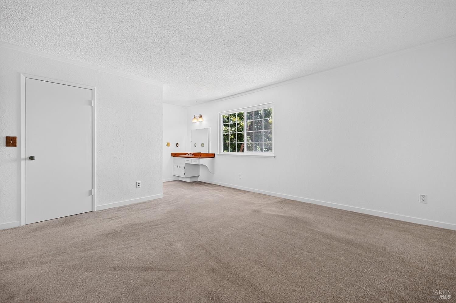 901 Catalpa Way Petaluma CA 94954